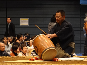 大相撲 巡業 スケジュール 一日の流れ 春春巡業 力士 宿 宿泊先 関取 横綱　お好み 催し物