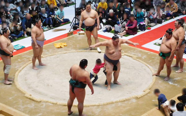 うめきた場所 ちびっこ相撲