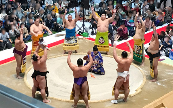 うめきた場所 土俵入り